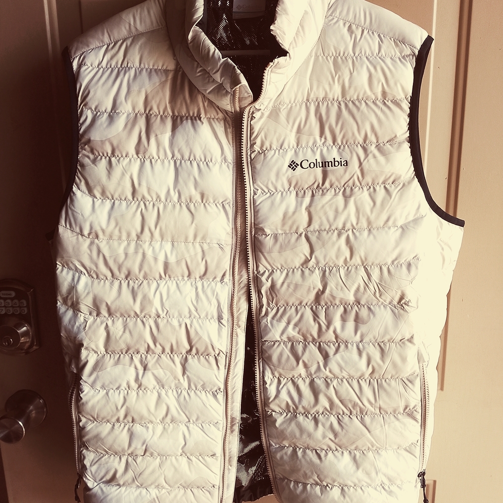 Columbia Women's Off-White Quilted Vest